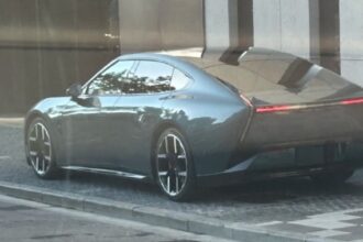 2026 Xpeng P7 sedan with scissor doors spotted without camo in China
