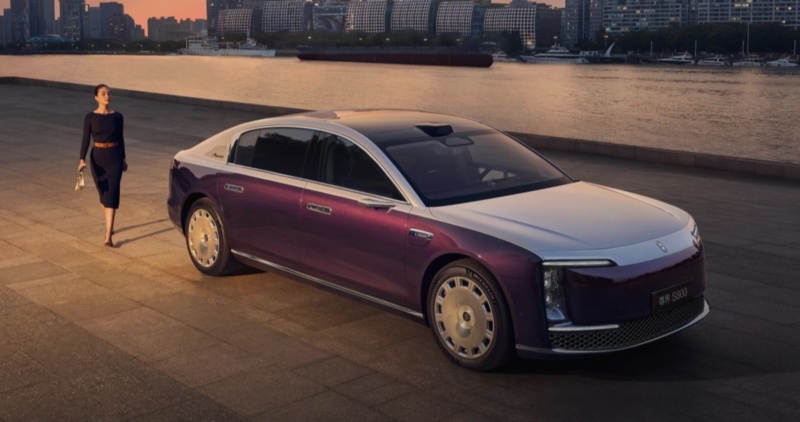 Huawei’s Maextro S800 flagship sedan hits 6,500 orders within 30 days in China