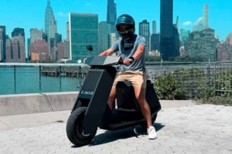 Hands-on with the Infinite Machine P1: A futuristic electric scooter that’s built for everyday riders
