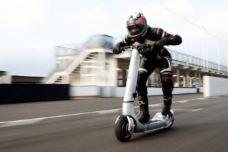 100 MPH on a STANDING e-scooter?! Bo blows way past the limits