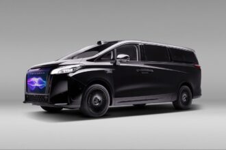 Faraday Future removes Wey Gaoshan 9 name from website, huge front LCD photoshopped