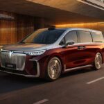 2026 Voyah Dream with tank turn and 5C charging starts pre-sale at 54,500 USD