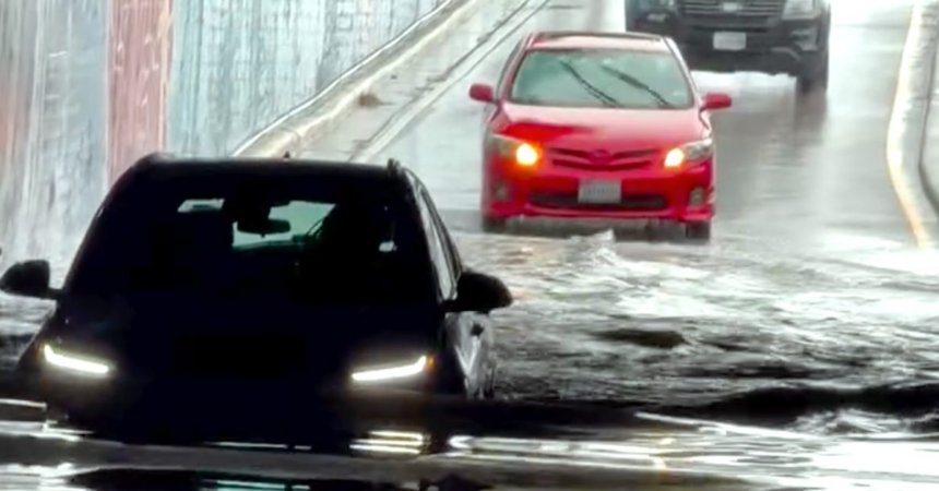 Chevy Bolt EUV goes full Boat Mode in Texas floodwaters [video]
