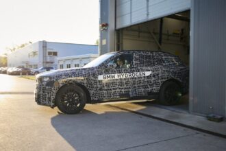 BMW is teaming up with Toyota for the new iX5 Hydrogen SUV, but why?