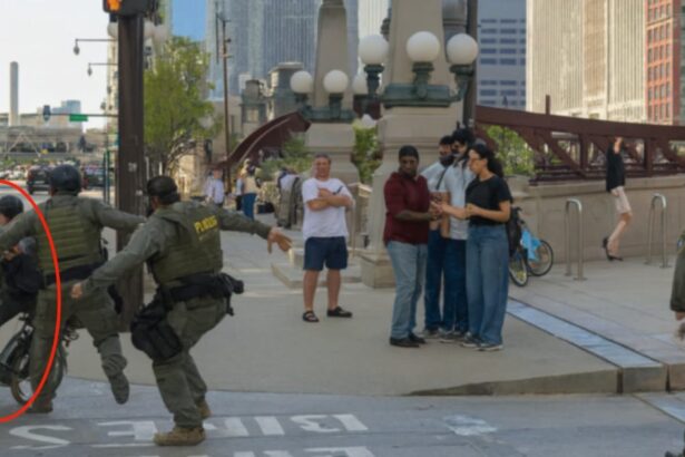 Watch delivery rider in Chicago hilariously outrun bumbling ICE agents on an e-bike
