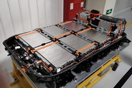 sodium-ion batteries to enter large-scale applications by 2026 as costs fall