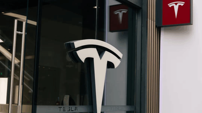 Tesla China slashes Model 3 Long Range price by 1,400 USD less than a month after launch