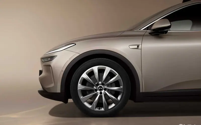 2025 Onvo L60 launches at 29,500 USD with BaaS option starting from 21,400 USD