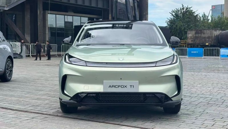 Arcfox T1 launches starting under 9,000 USD, set to compete with Geely Xingyuan and BYD Dolphin