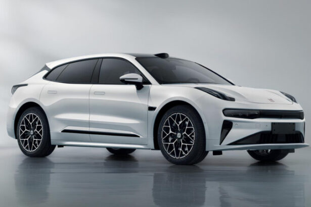 Updated Zeekr 001 from Geely started presales in China with 912 hp