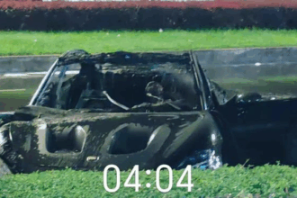 Xiaomi SU7 Ultra catches fire in accident, bystanders' rescue attempts fail