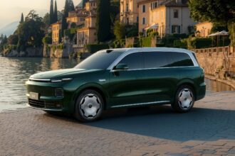 Leapmotor D19 flagship SUV debuts with onboard oxygen generator and dual Qualcomm Snapdragon 8797 chips