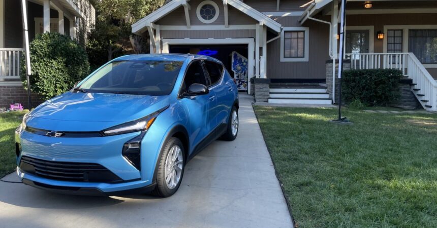 GM unveils new Chevy Bolt – same package, new battery, low $29k price